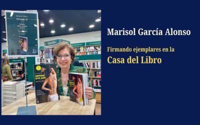 Marisol García Alonso firmando ejemplares en la Casa del Libro
